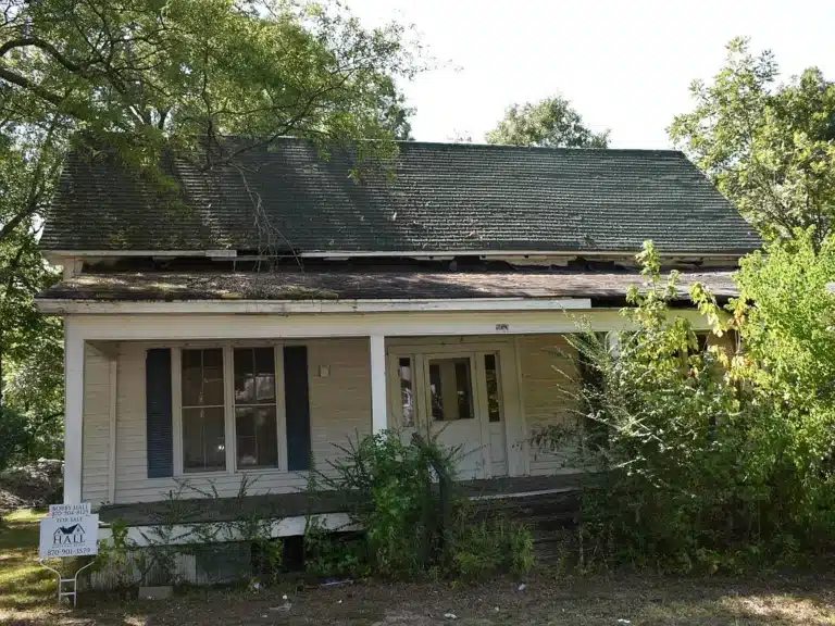 1903 Historic Farmhouse on 1 Acre Corner Lot