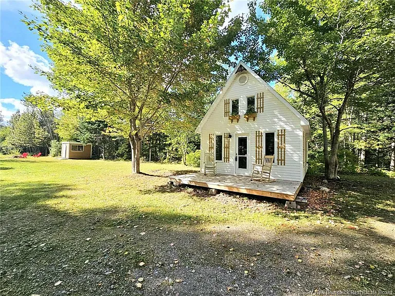 “Your Own Private Year-Round Retreat Between Beresford and Nigadoo