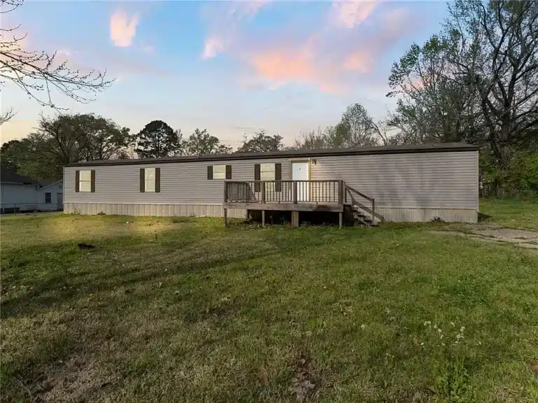 Charming 3-Bedroom Mobile Home in Winnfield, LA!