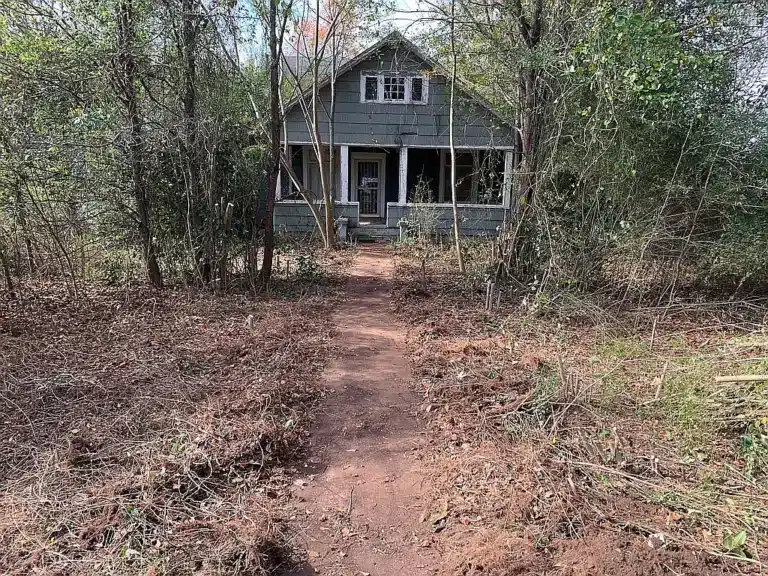 Fixer-Upper Opportunity in a Revitalizing Community