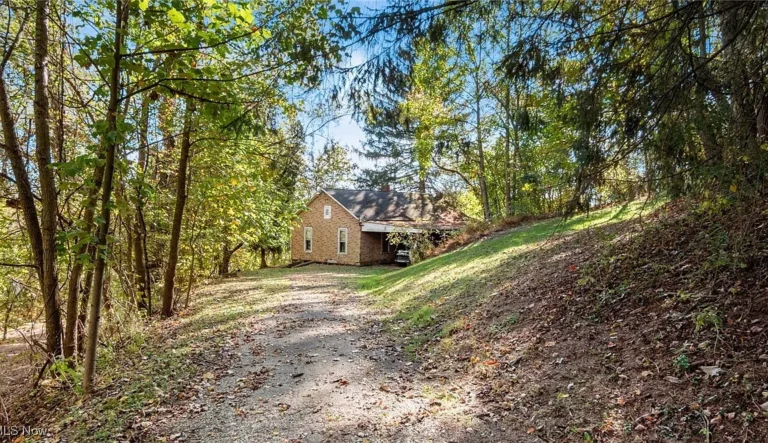 Charming 3-Bedroom Home on 1.25 Acres with Endless Potential