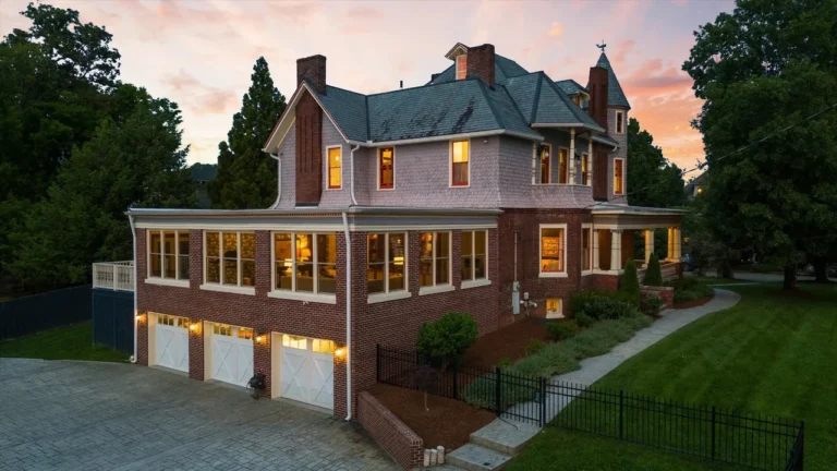 One of East Tennessee’s Finest Historic Homes Is for Sale