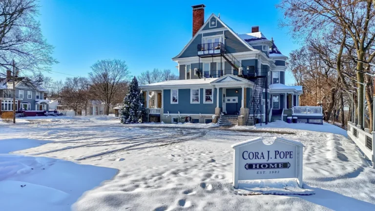 Iconic 1902 Cora J. Pope Victorian Estate with River Views, Elevator & Turnkey Boutique Inn