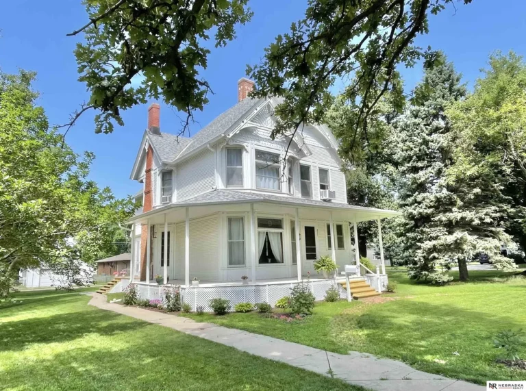 Folk Victorian Masterpiece: Own a Piece of American Art History