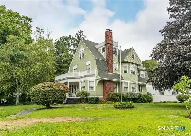 1895 Victorian with Widow’s Walk & Monumental Glass