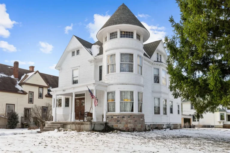 The William H. McIntyre House: Preserved 1890 Craftsmanship