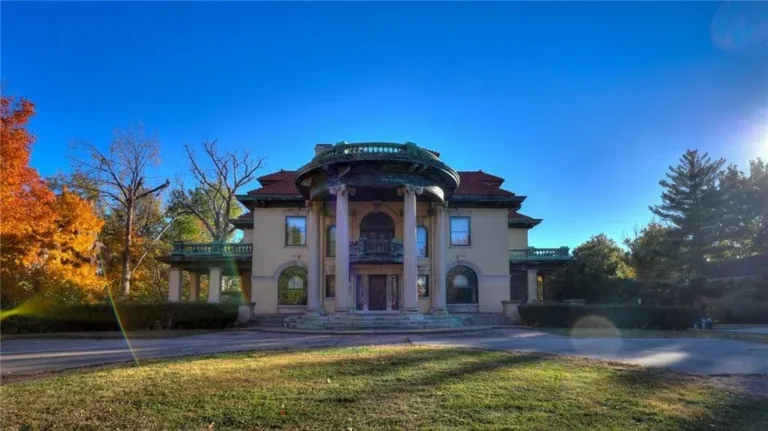 The Powers Mansion: 7,700 Sq. Ft. of History for Under $300K