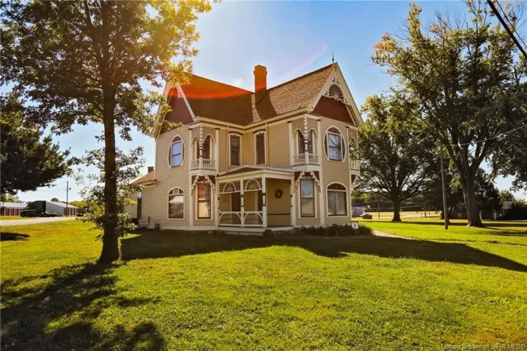 The Wilkins-Barber House: A George Barber Queen Anne Masterpiece