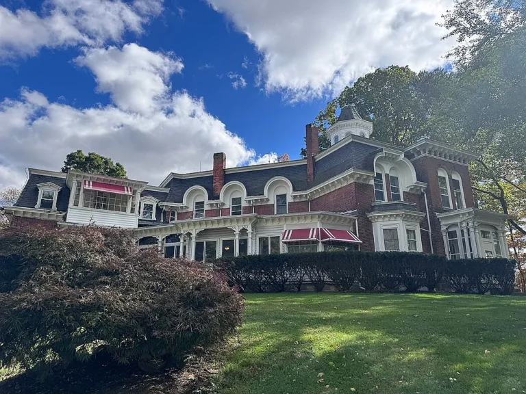 A Grand 1900 Mansion with Timeless Architectural Appeal