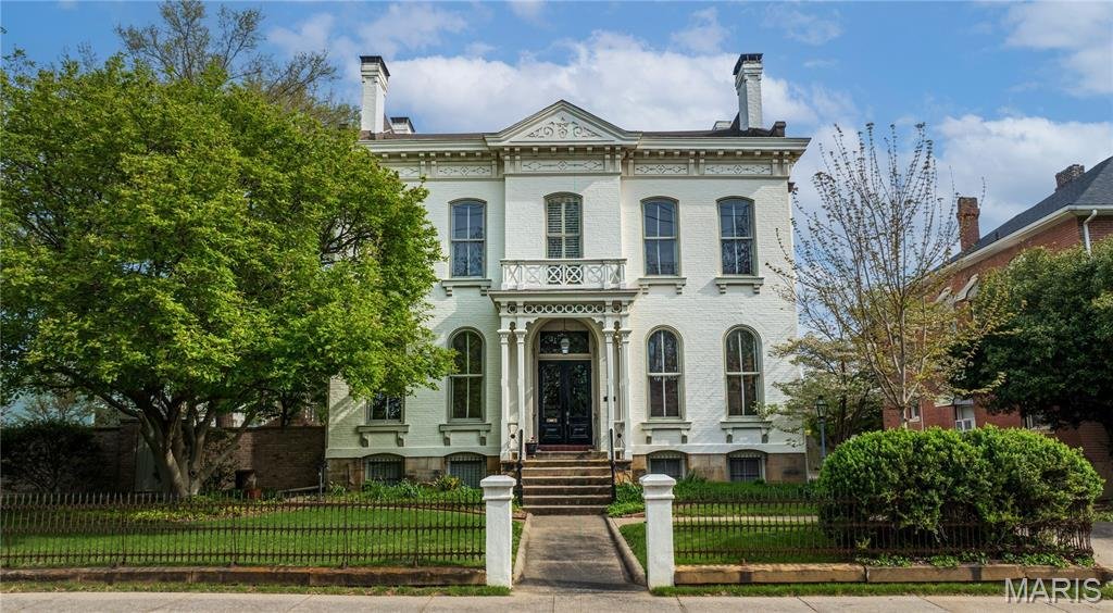 Gilded Age Opulence: A Perfectly Preserved Italianate Treasure Hits the Market