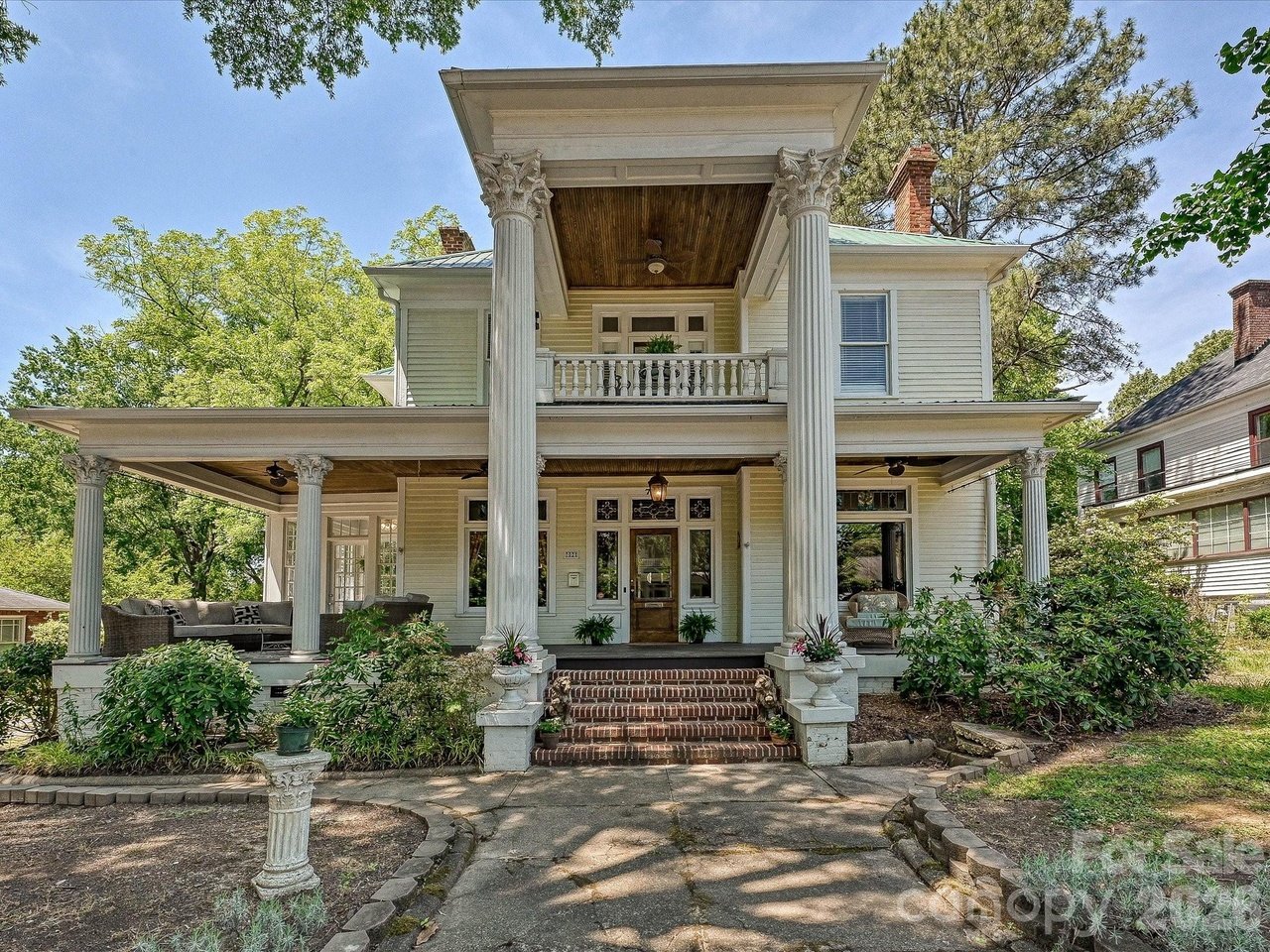 Timeless Southern Grandeur: A Turn-of-the-Century Victorian Estate in Monroe