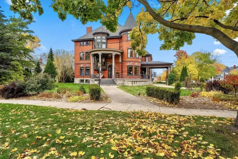 Gilded Mansion Age – Offered at $950,000