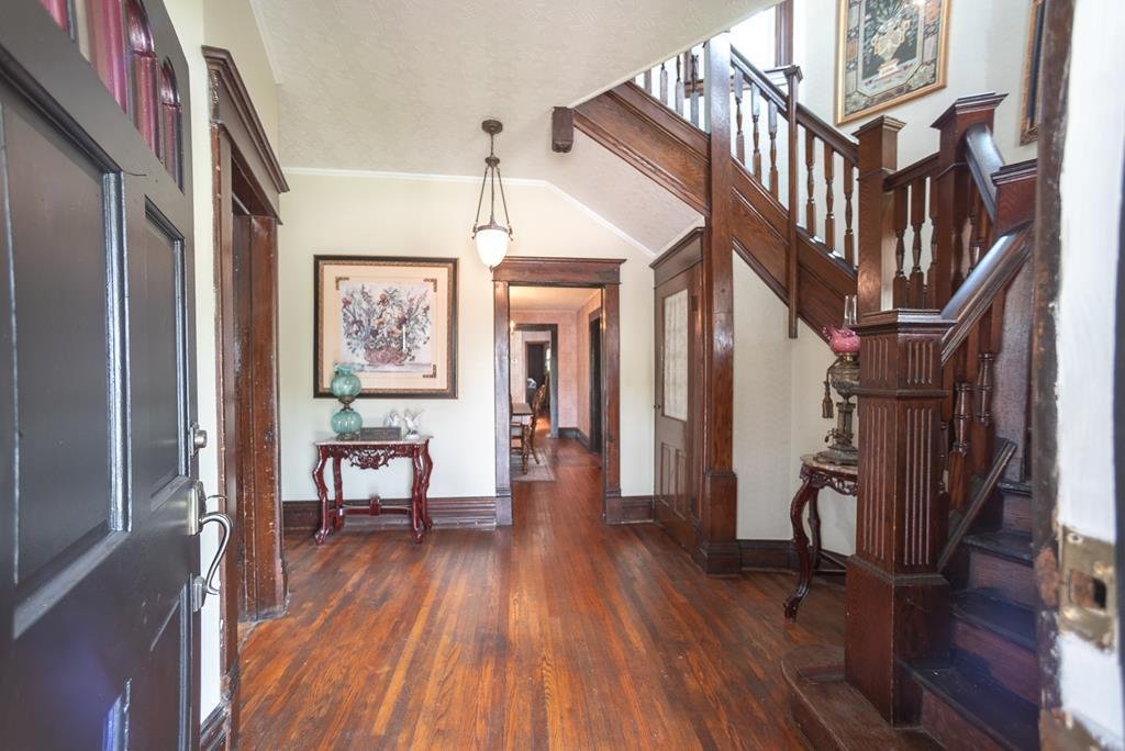 Listed by:Kalea Sparks 276-345-3868