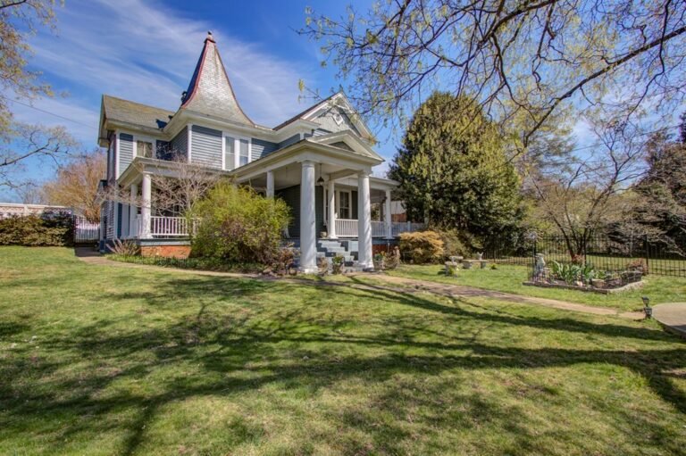 Historic 1920 Edwardian-Victorian  – Offered at $290,000